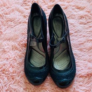 DexFlex size 9.5 Black heels
